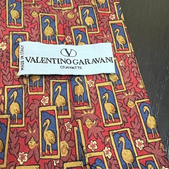 Vintage Valentino Garavani 100% Silk Authentic Men's Luxury Necktie